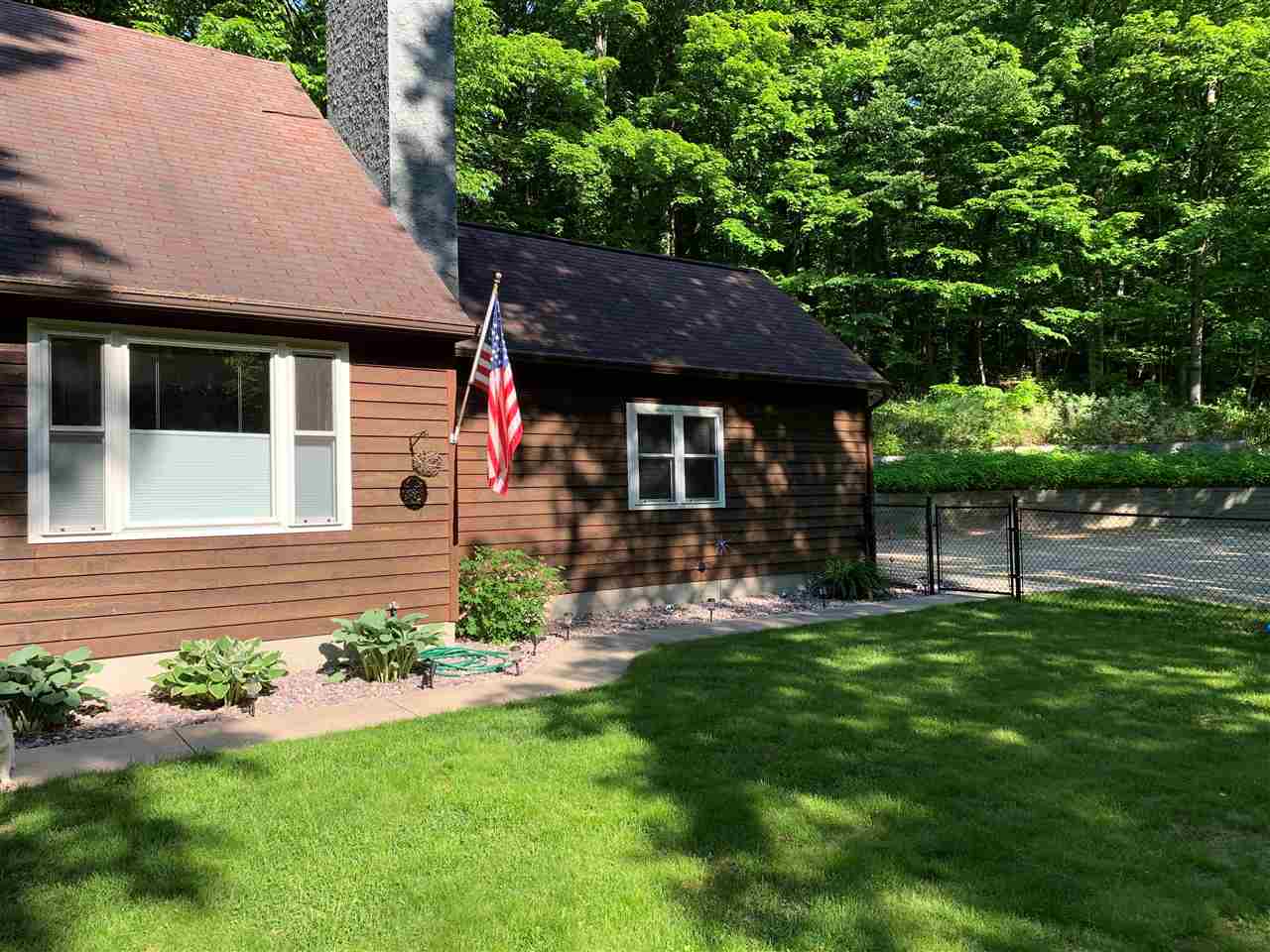 3660 South Maple Valley Road Suttons Bay, MI 49682 - Photo 24 of 33 1884457-23.JPG