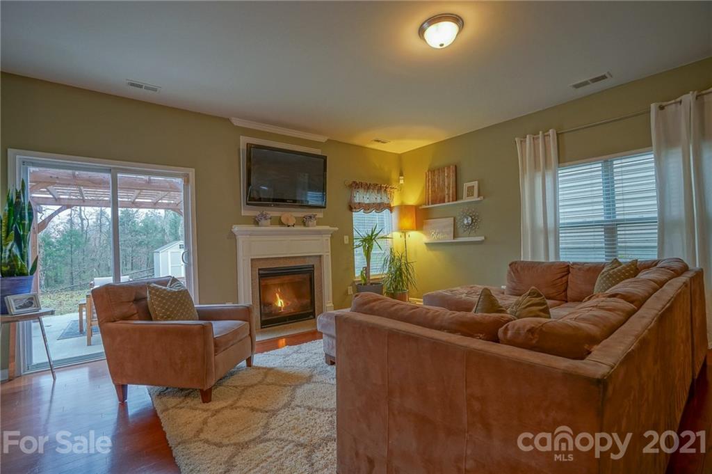 11118 Greenhead View Road Charlotte, NC 28262 - Photo 14 of 48 Gallery Image 14