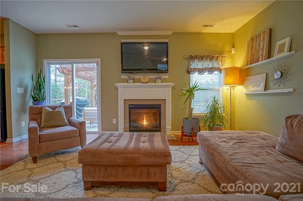 11118 Greenhead View Road Charlotte, NC 28262 - Photo 15 of 48 Gallery Image 15
