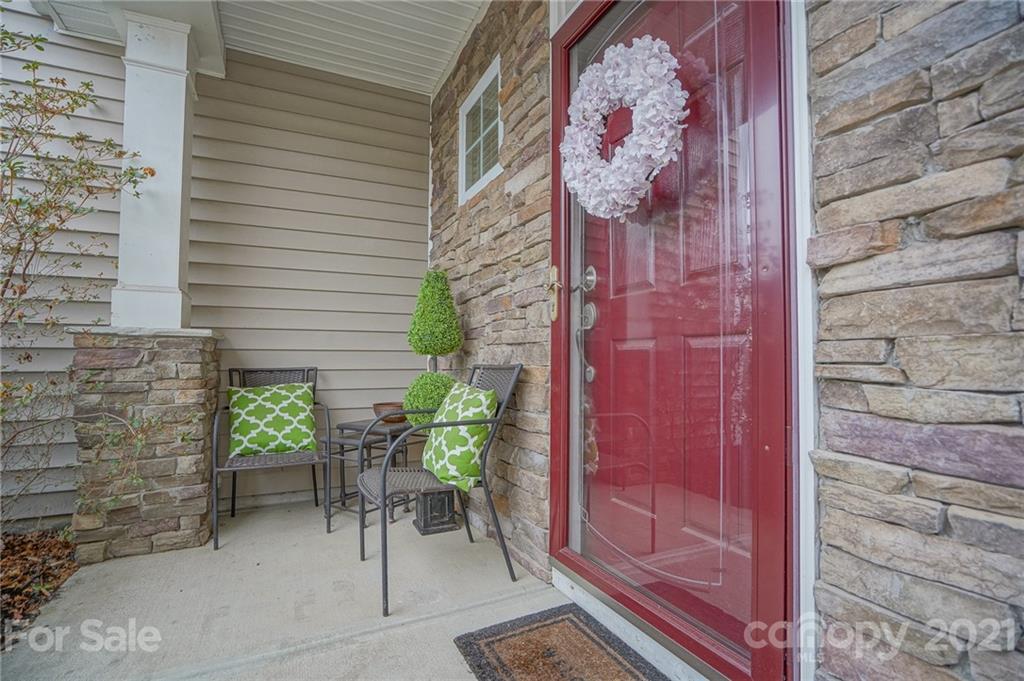 11118 Greenhead View Road Charlotte, NC 28262 - Photo 3 of 48 Gallery Image 3
