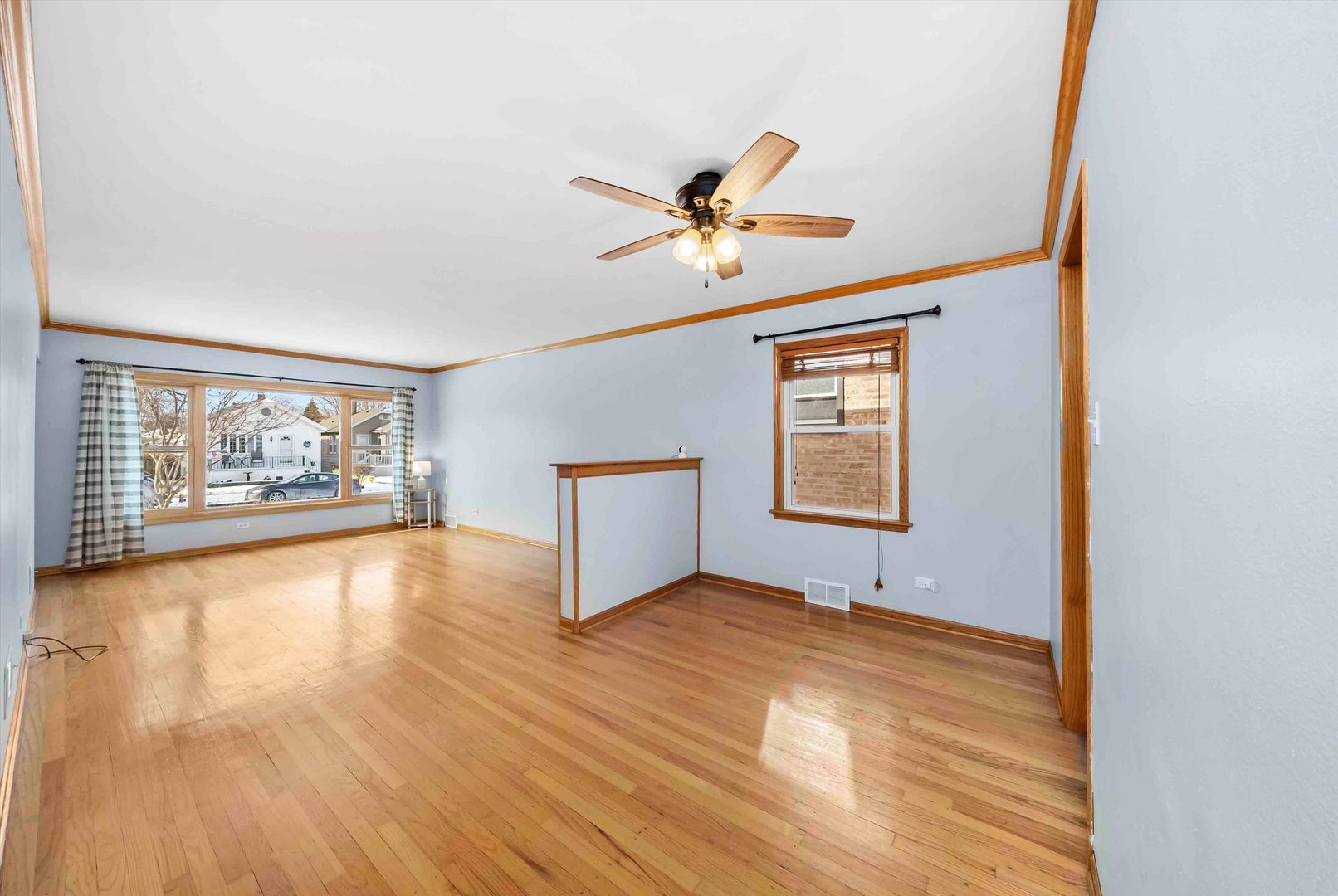 11221 South Troy Street Chicago, IL 60655 - Photo 14 of 42