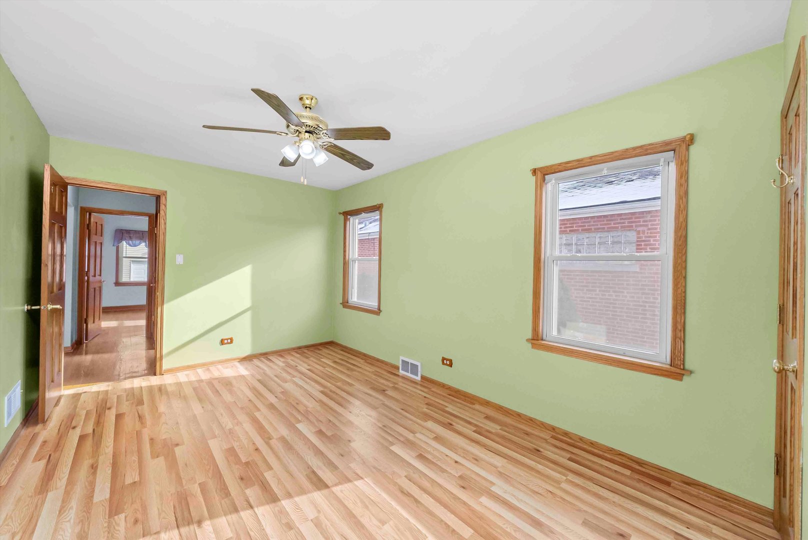 11221 South Troy Street Chicago, IL 60655 - Photo 17 of 42