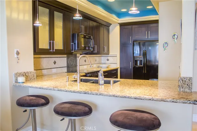 $4,200 | 200 Paris Lane, Unit 109, Newport Beach, CA 92663