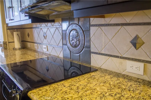 $4,200 | 200 Paris Lane, Unit 109, Newport Beach, CA 92663