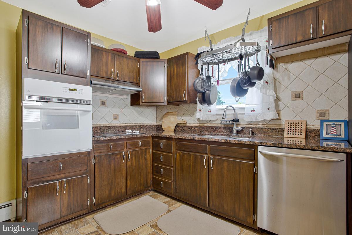 3714 3rd Avenue Edgewater, MD 21037 - Photo 9 of 32