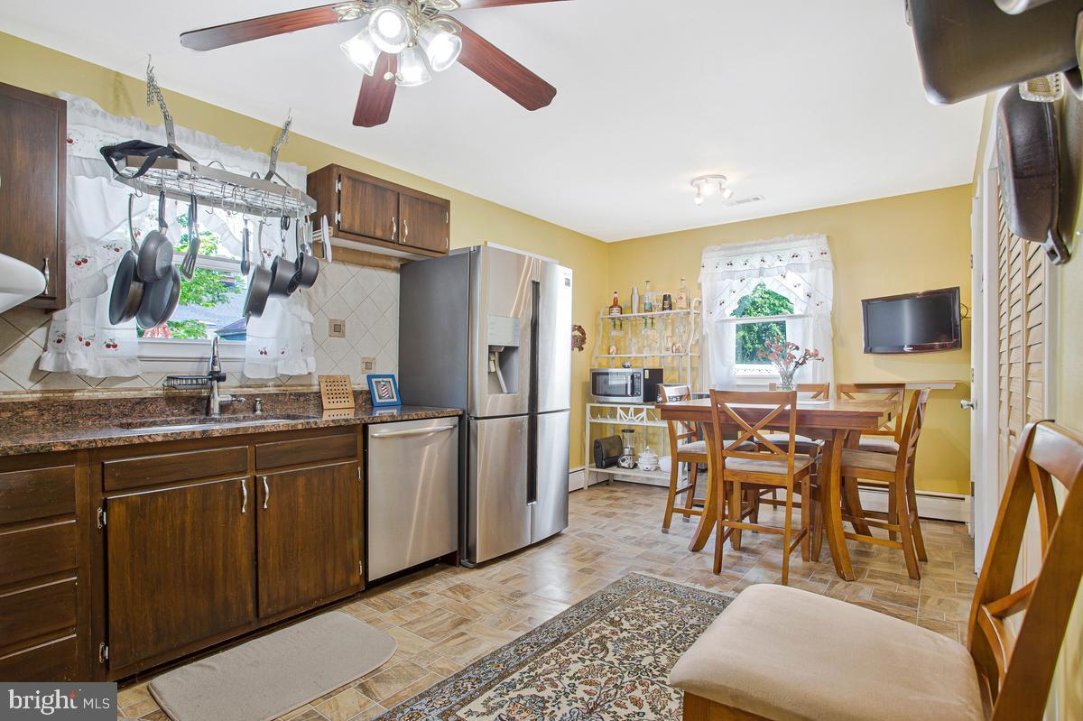 3714 3rd Avenue Edgewater, MD 21037 - Photo 10 of 32