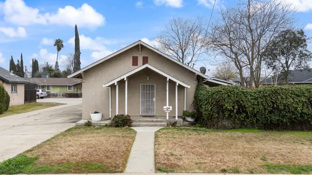 $989,000 | 150 North Acacia Avenue, Ripon, CA 95366