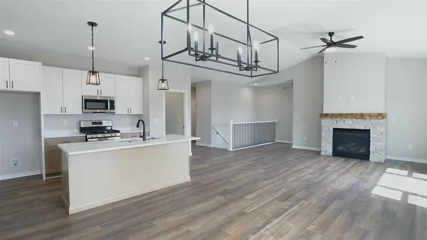 $519,900 | 3822 North Woodbury Lane, Janesville, WI 53545