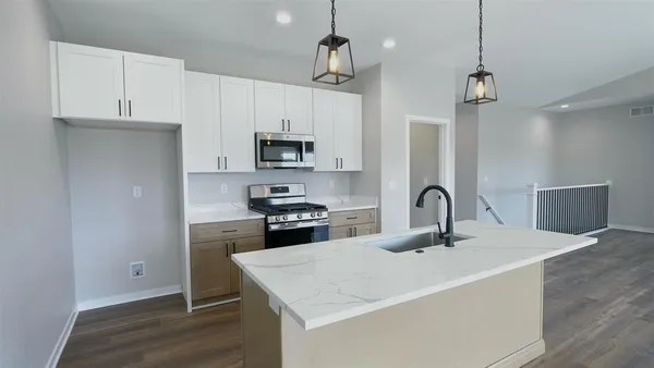 $519,900 | 3822 North Woodbury Lane, Janesville, WI 53545