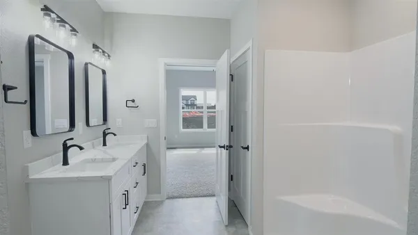 $519,900 | 3822 North Woodbury Lane, Janesville, WI 53545