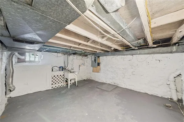 $1,895 | 41 Norton Street, Pittsburgh, PA 15211