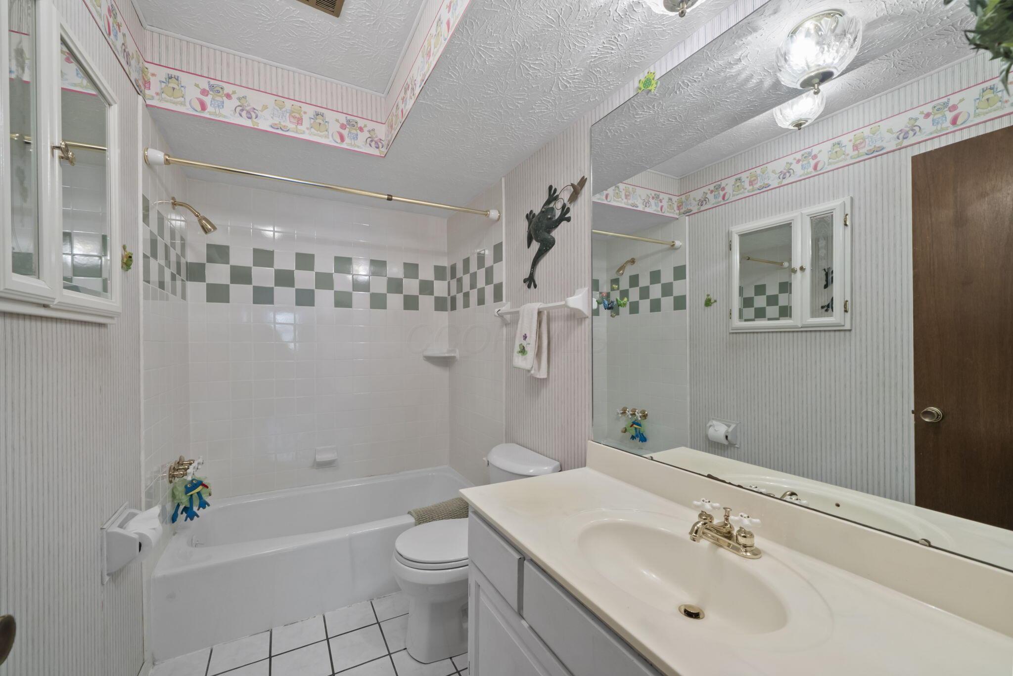 6624 Lisa Marie Road Columbus, OH 43229 - Photo 37 of 69 37