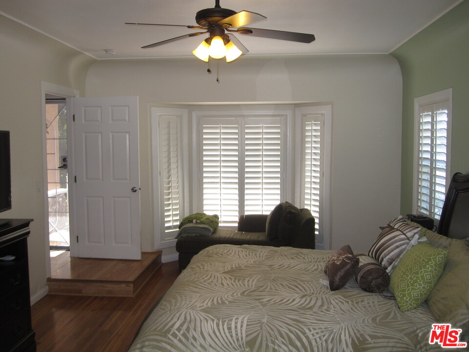 3650 Virginia Road Los Angeles, CA 90016 - Photo 12 of 17