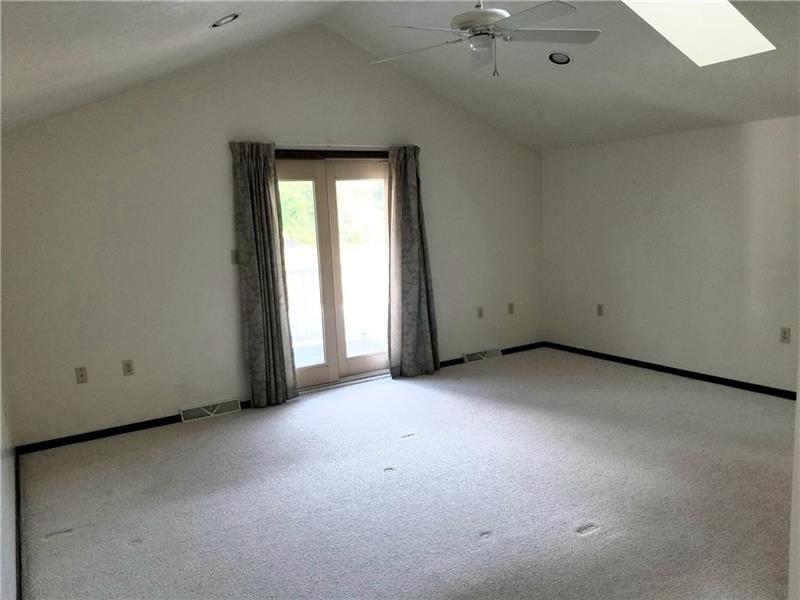 906 Evergreen Road Leechburg, PA 15656 - Photo 10 of 24 Gallery Image 10