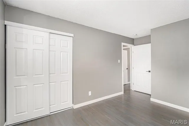 $219,000 | 11774 El Somo Court, Florissant, MO 63033