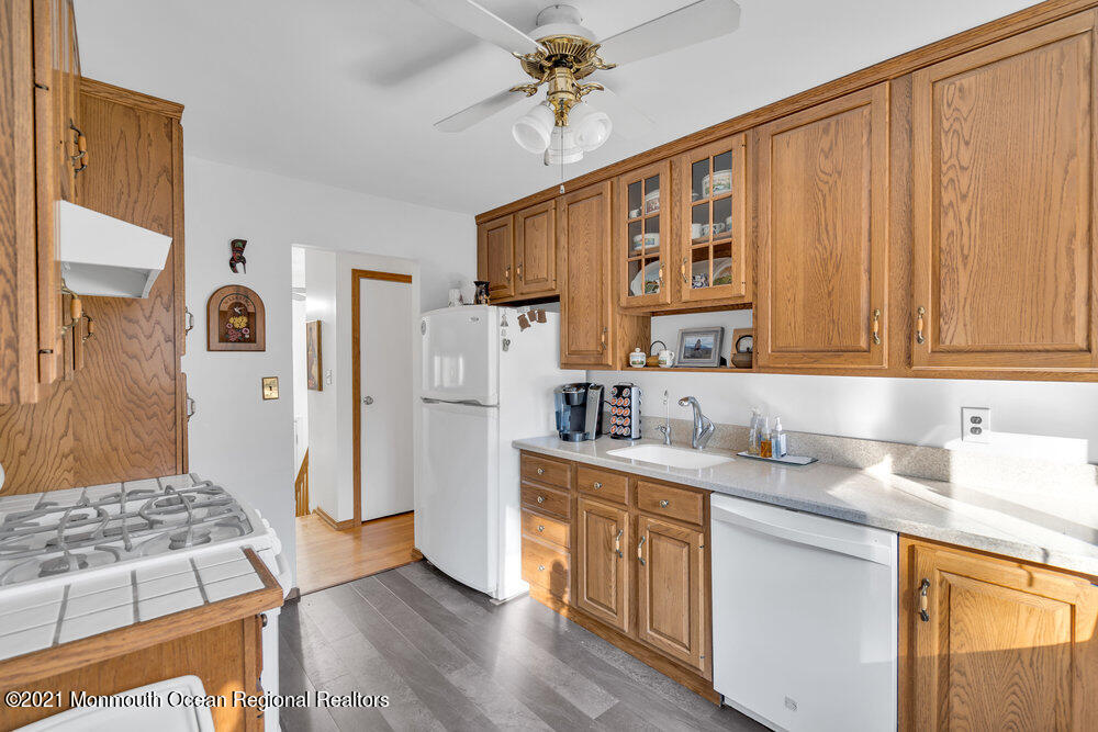1256 Maxim Southard Road Howell, NJ 07731 - Photo 14 of 38 016_dsc02683