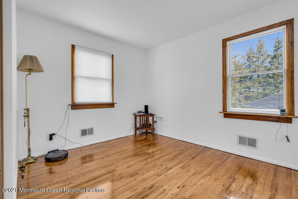 1256 Maxim Southard Road Howell, NJ 07731 - Photo 19 of 38 023_dsc02713