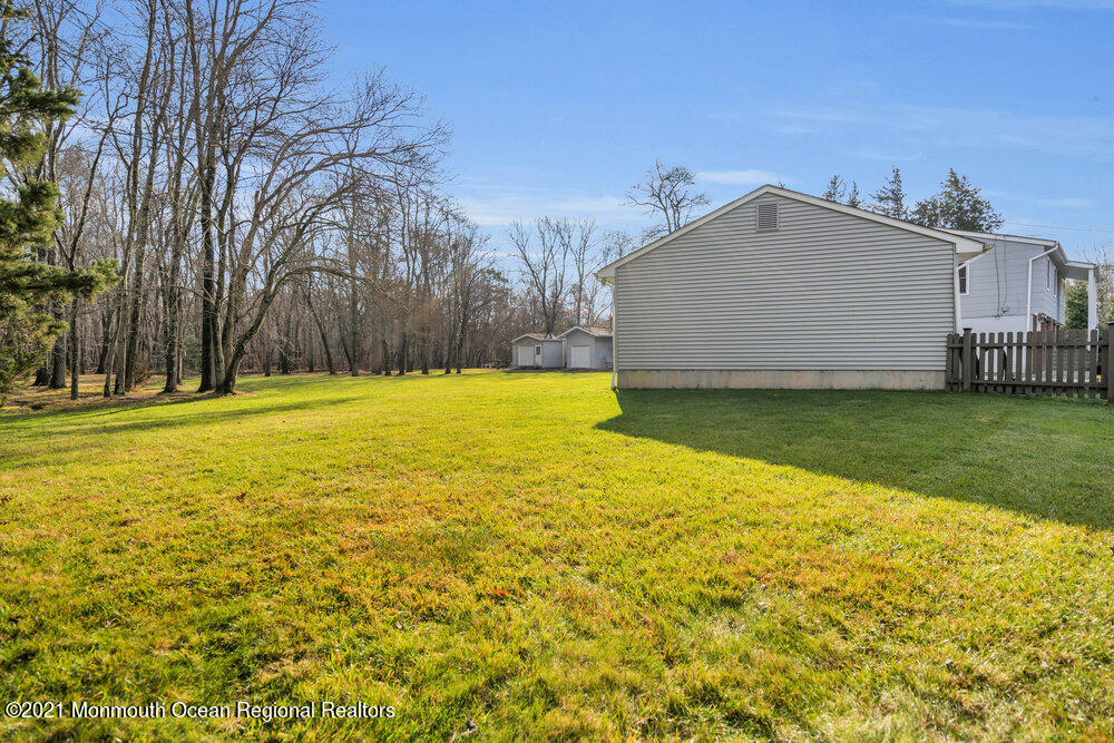 1256 Maxim Southard Road Howell, NJ 07731 - Photo 33 of 38 052_dsc02800-1