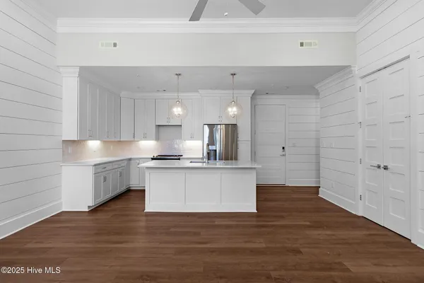 $494,000 | 805 Mulberry Street, Unit 104, Beaufort, NC 28516