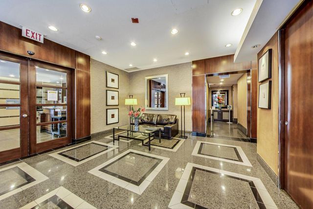 $335,000 | 30 East Huron Street, Unit 5605, Chicago, IL 60611