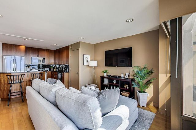 $335,000 | 30 East Huron Street, Unit 5605, Chicago, IL 60611