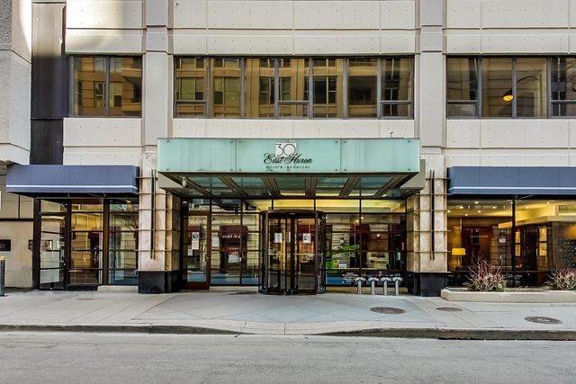 $335,000 | 30 East Huron Street, Unit 5605, Chicago, IL 60611