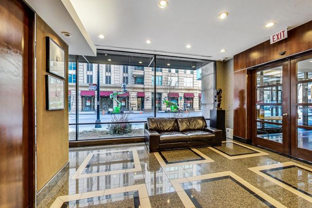 $335,000 | 30 East Huron Street, Unit 5605, Chicago, IL 60611