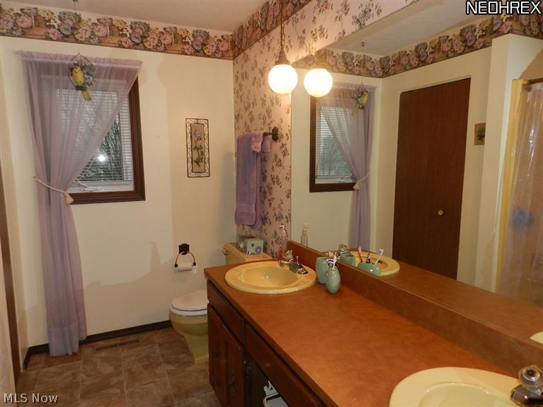 8867 Bender Road North Ridgeville, OH 44039 - Photo 9 of 11