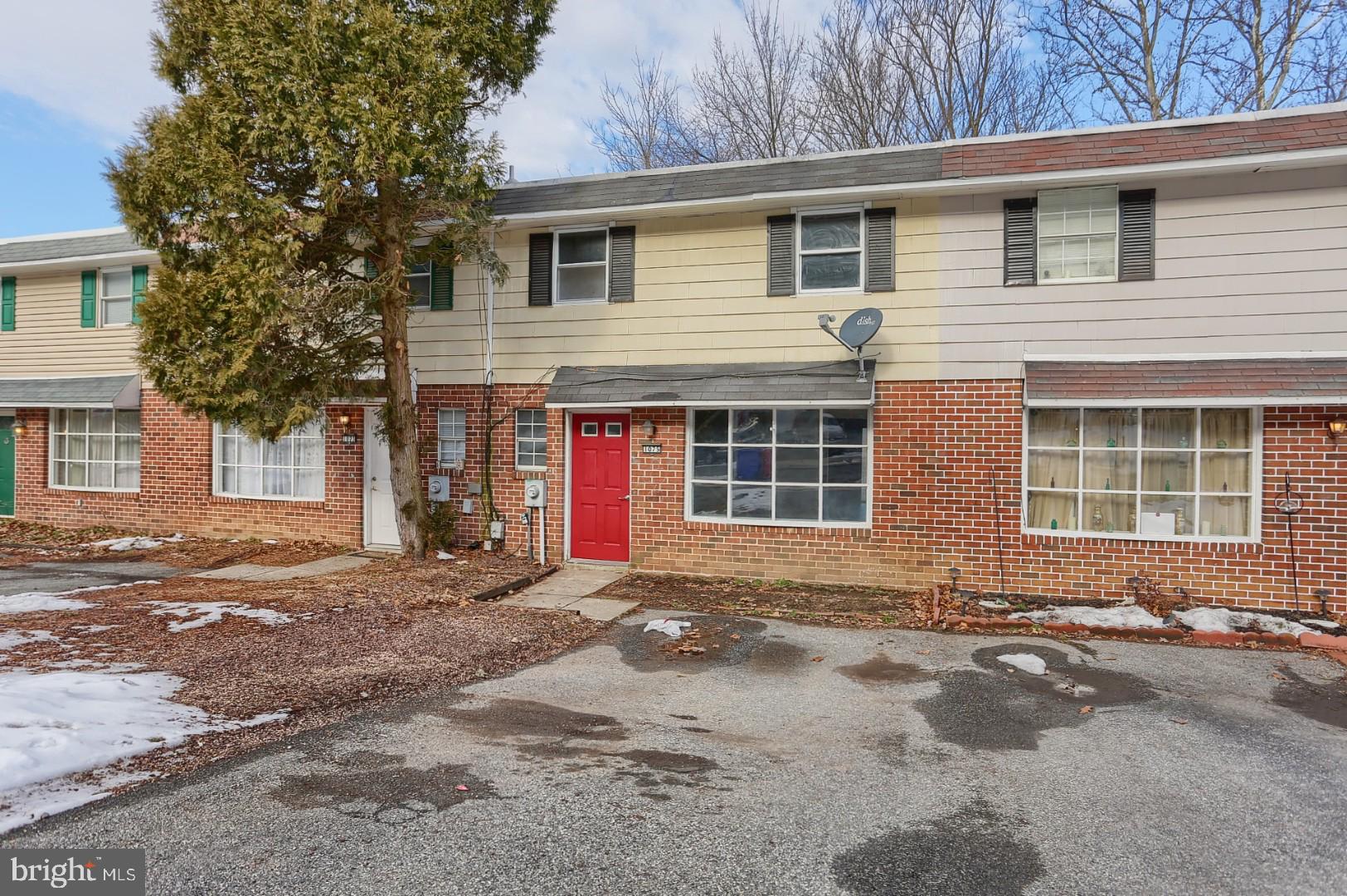 1075 Fox Run Reading, PA 19606 - Photo 1 of 15 Exterior Front