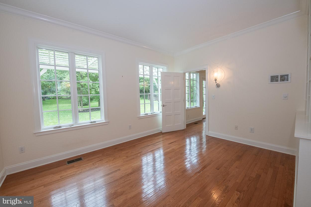 242 Broughton Lane Villanova, PA 19085 - Photo 14 of 41