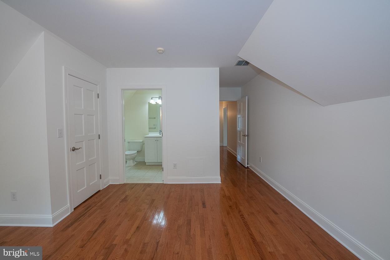 242 Broughton Lane Villanova, PA 19085 - Photo 25 of 41