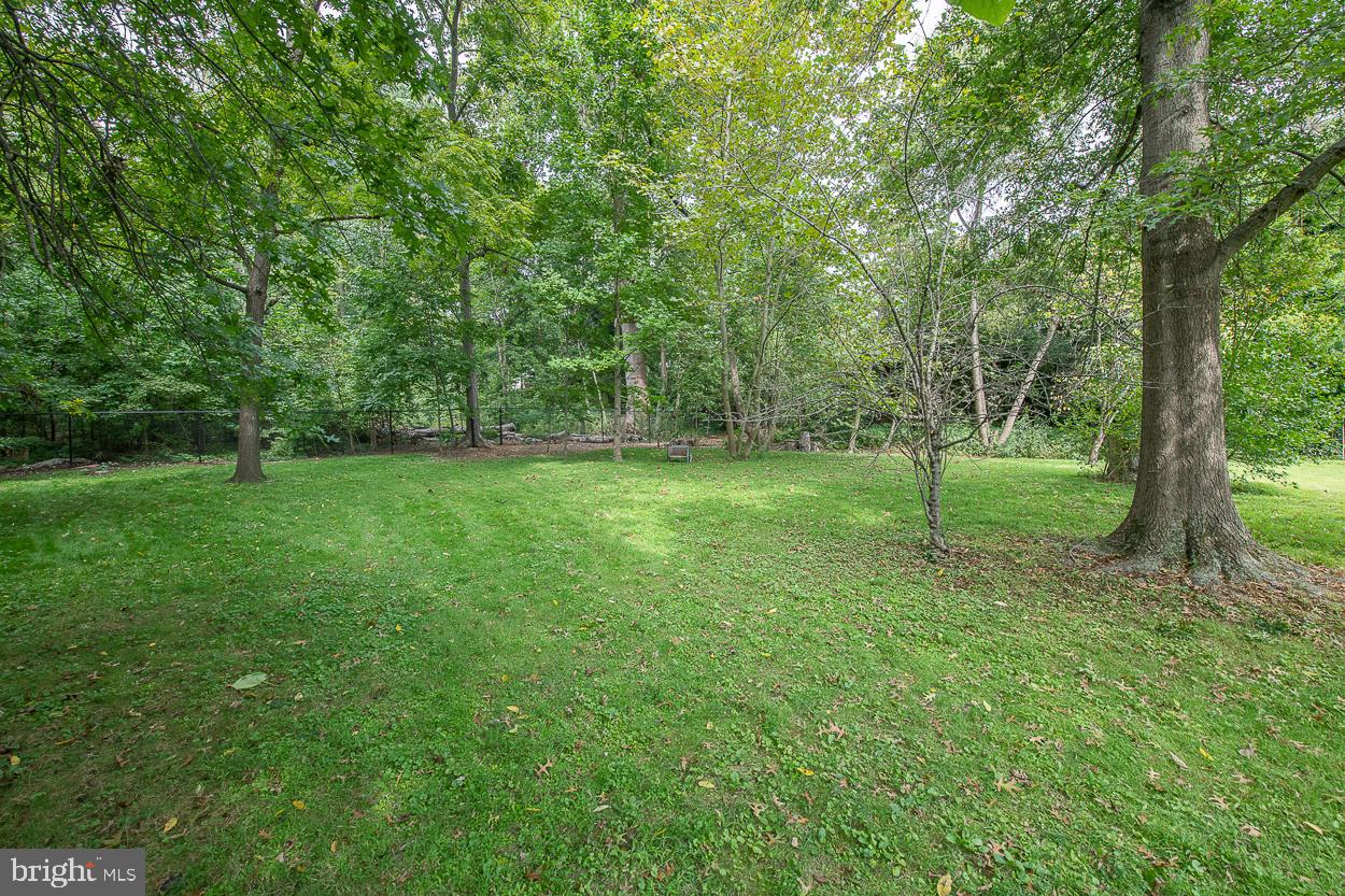 242 Broughton Lane Villanova, PA 19085 - Photo 38 of 41