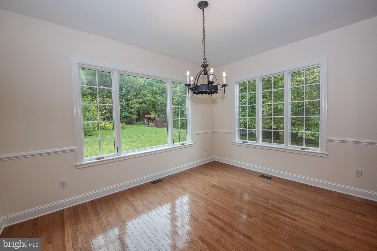 242 Broughton Lane Villanova, PA 19085 - Photo 10 of 41