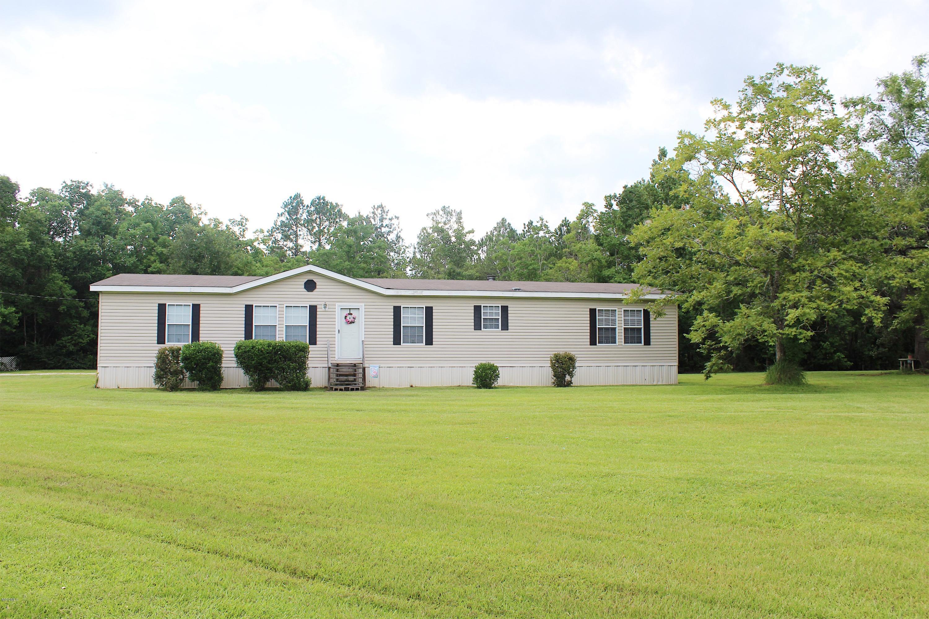 9617 Saracennia Road Moss Point, MS 39562 - Photo 3 of 24 IMG_9328