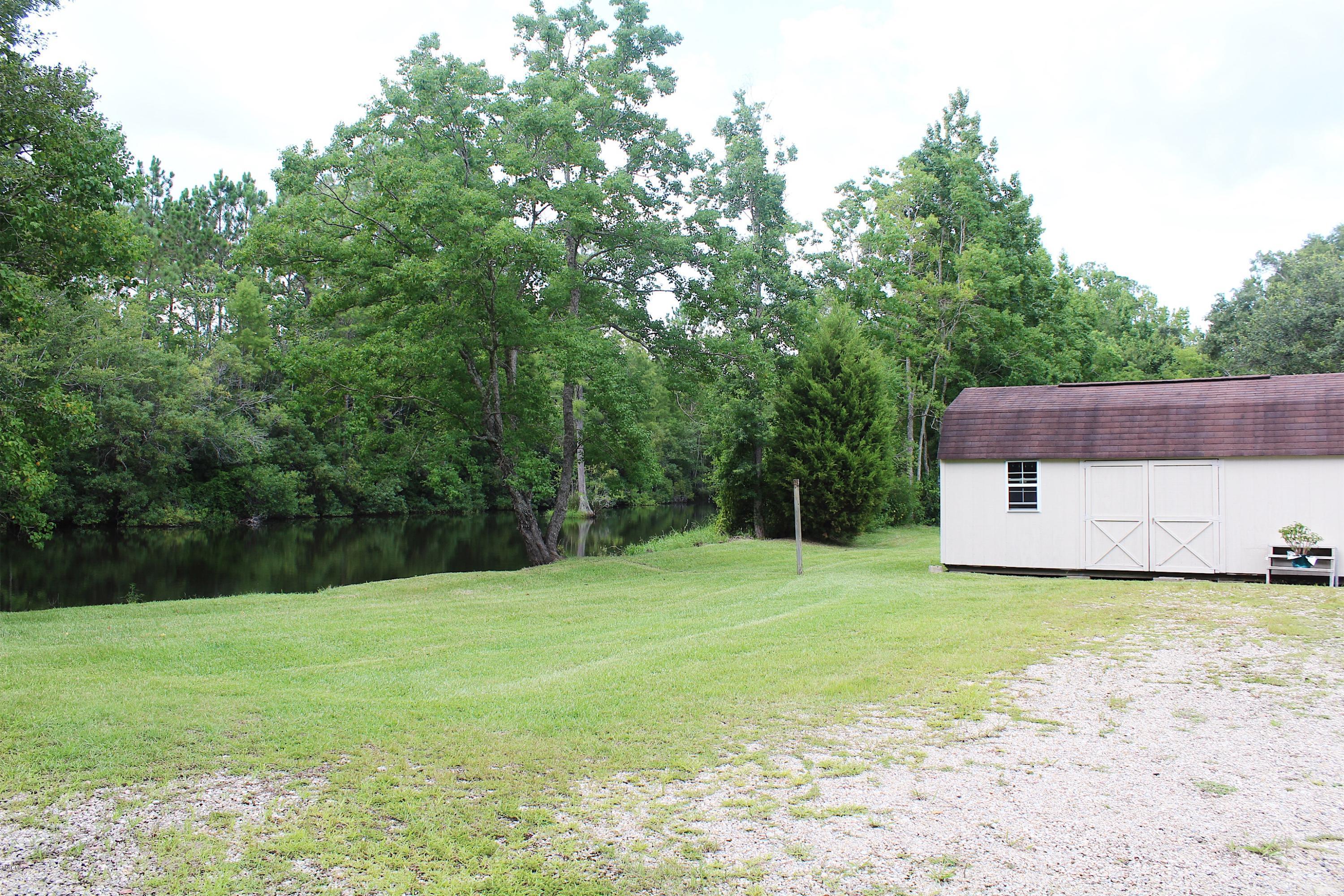 9617 Saracennia Road Moss Point, MS 39562 - Photo 6 of 24 IMG_9331
