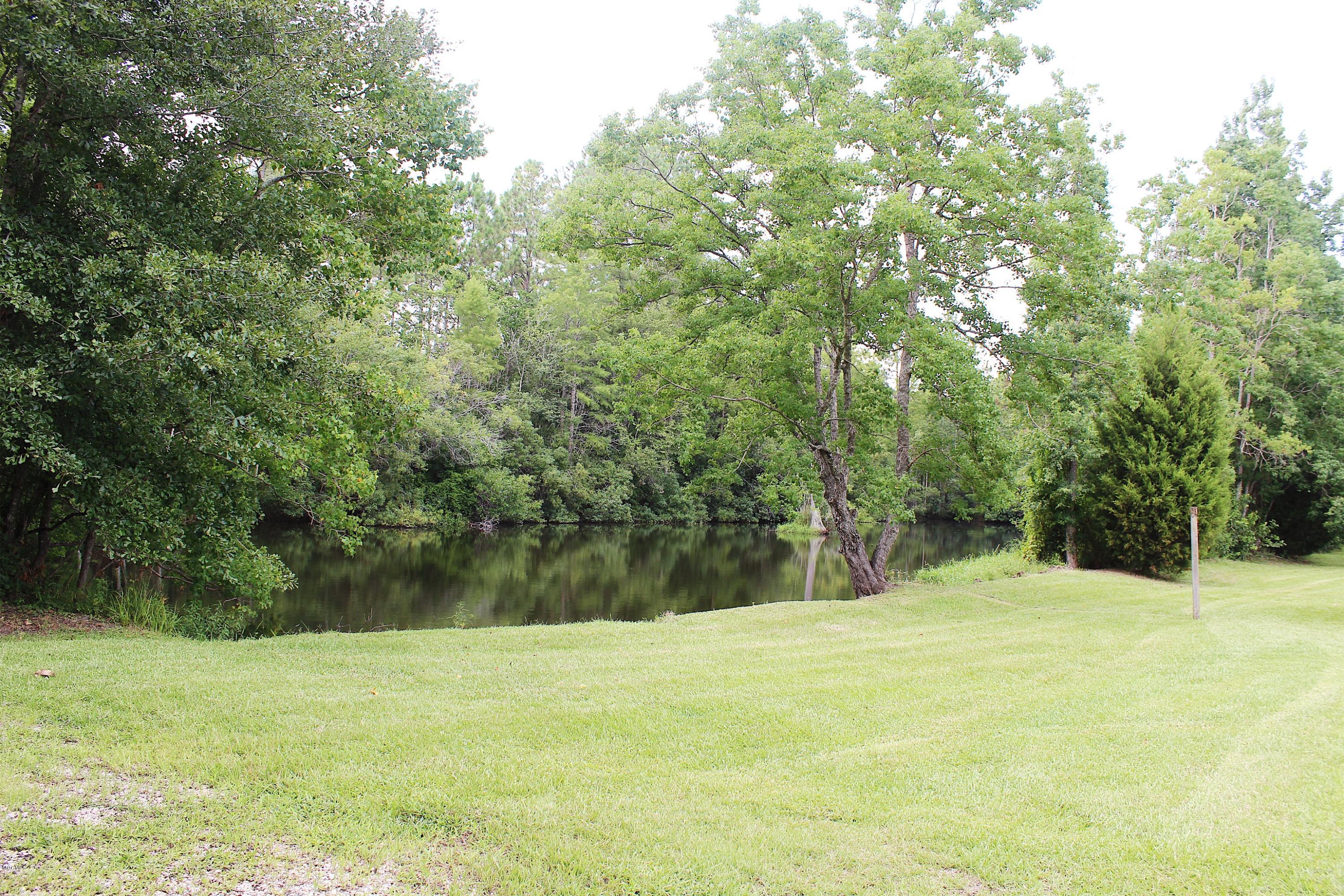 9617 Saracennia Road Moss Point, MS 39562 - Photo 7 of 24 IMG_9332