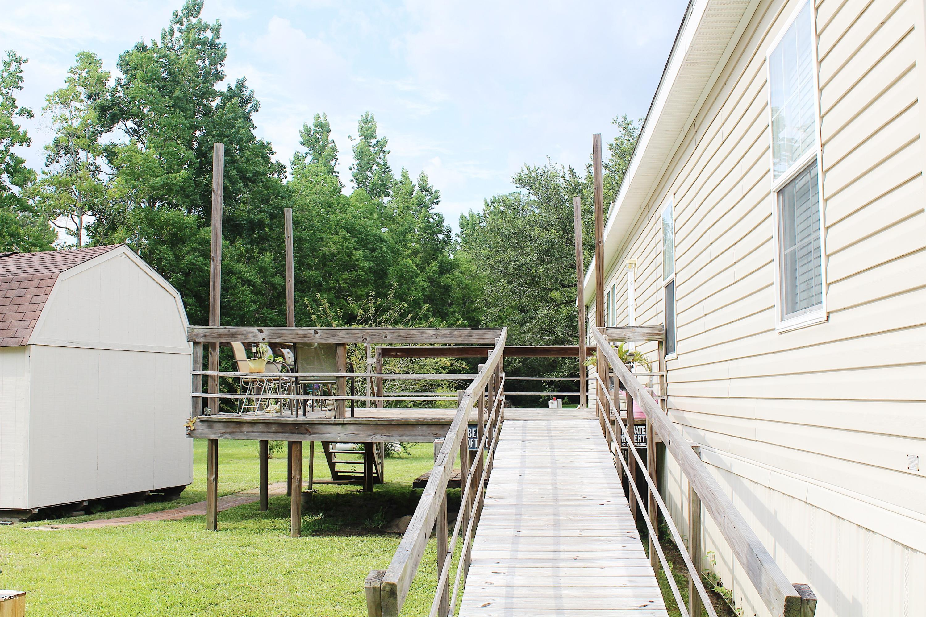 9617 Saracennia Road Moss Point, MS 39562 - Photo 8 of 24 IMG_9333