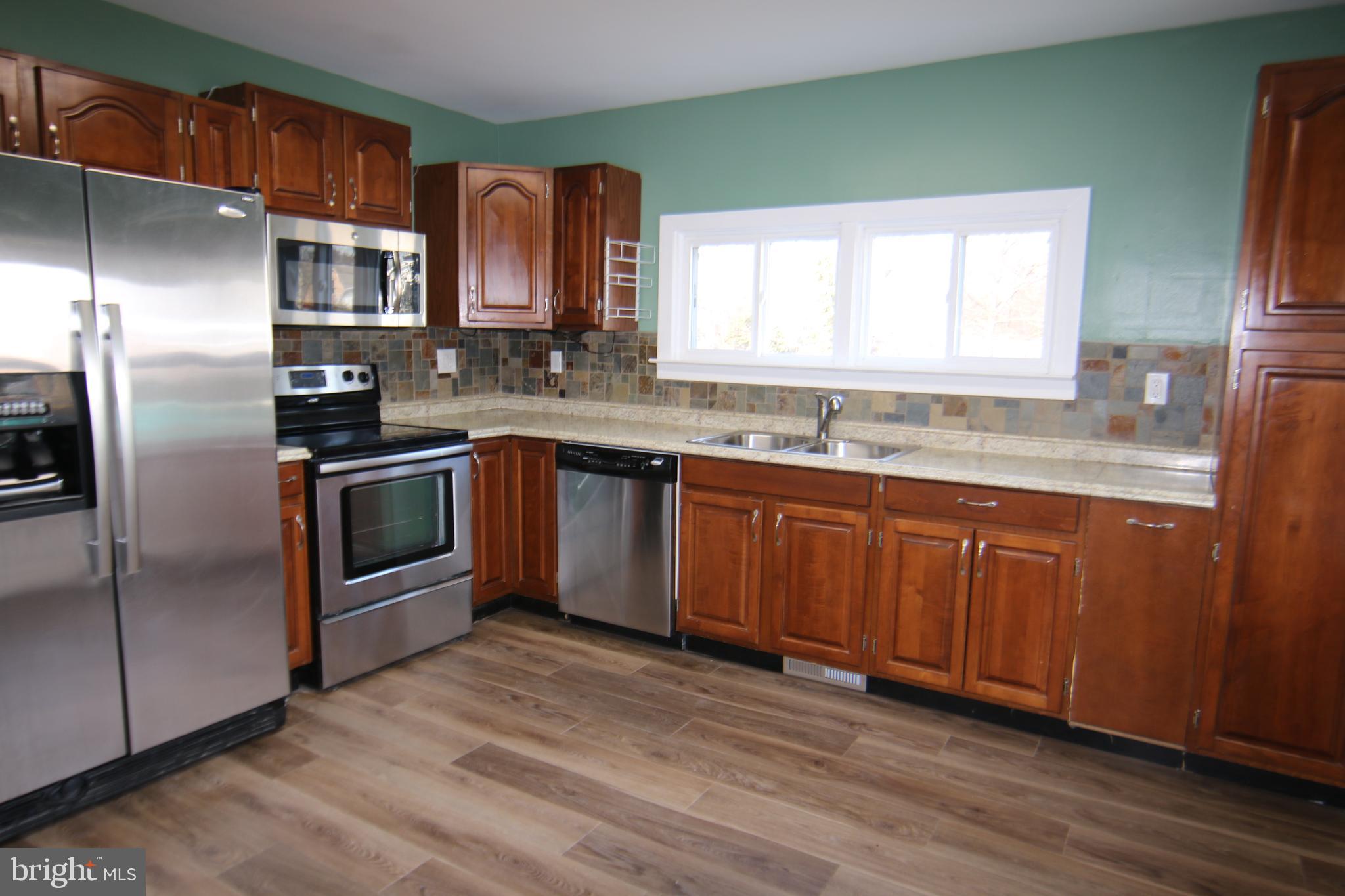19 Crescent Street Highspire, PA 17034 - Photo 14 of 24