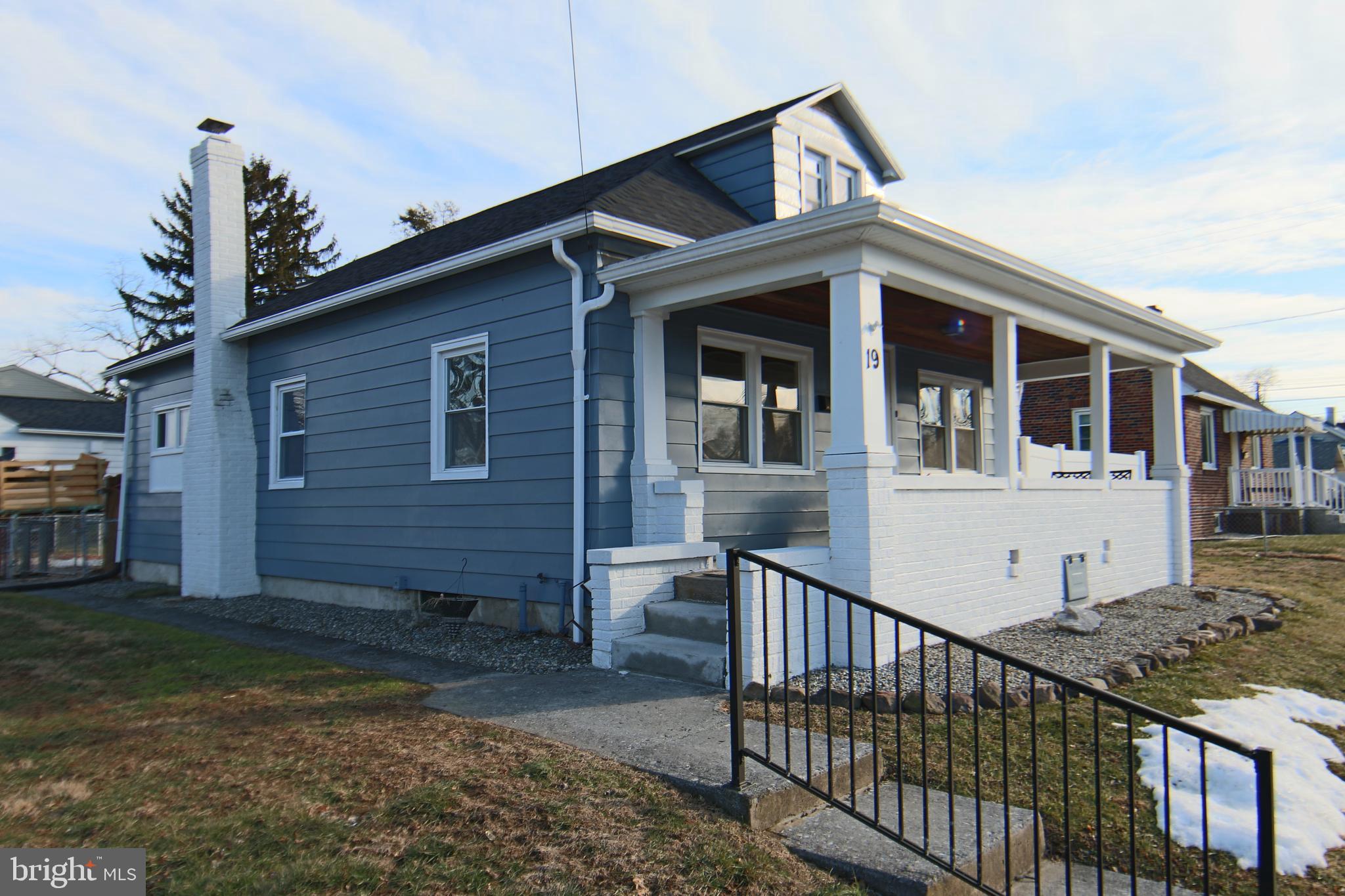 19 Crescent Street Highspire, PA 17034 - Photo 4 of 24