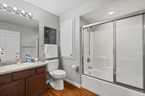 $319,900 | N17W26865 East Fieldhack Drive, Unit D, Pewaukee, WI 53072