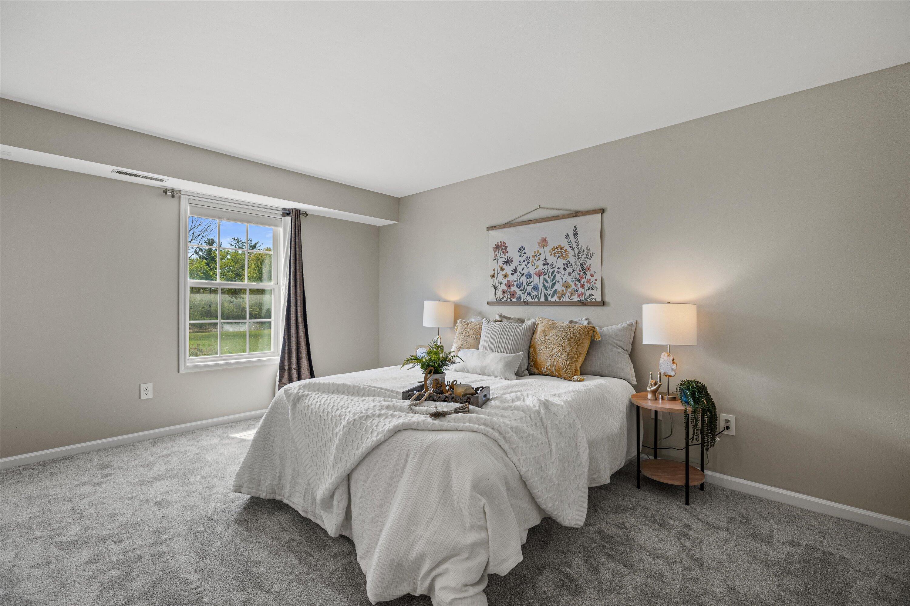 N17W26865 East Fieldhack Drive, Unit D Pewaukee, WI 53072 - Photo 14 of 19 16-0G8A0314