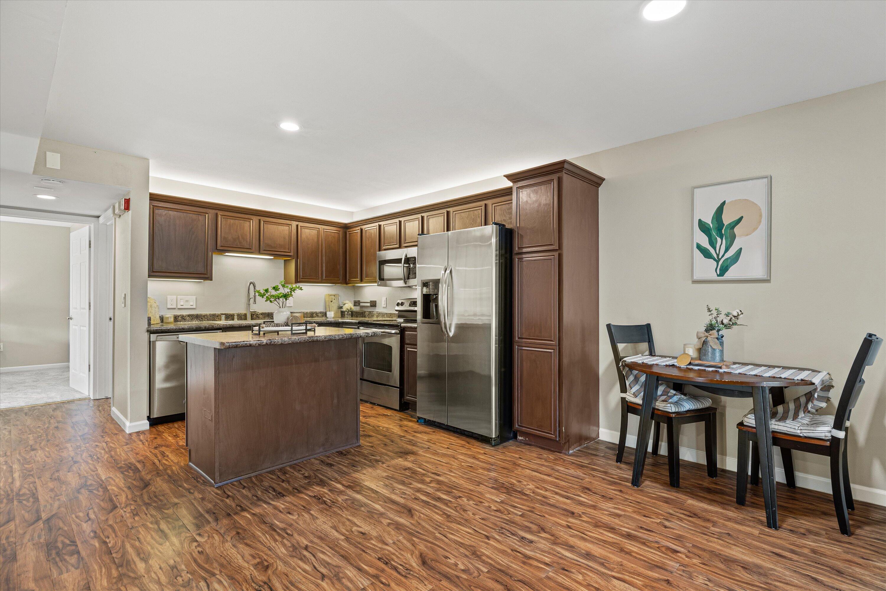 N17W26865 East Fieldhack Drive, Unit D Pewaukee, WI 53072 - Photo 7 of 19 09-0G8A0269