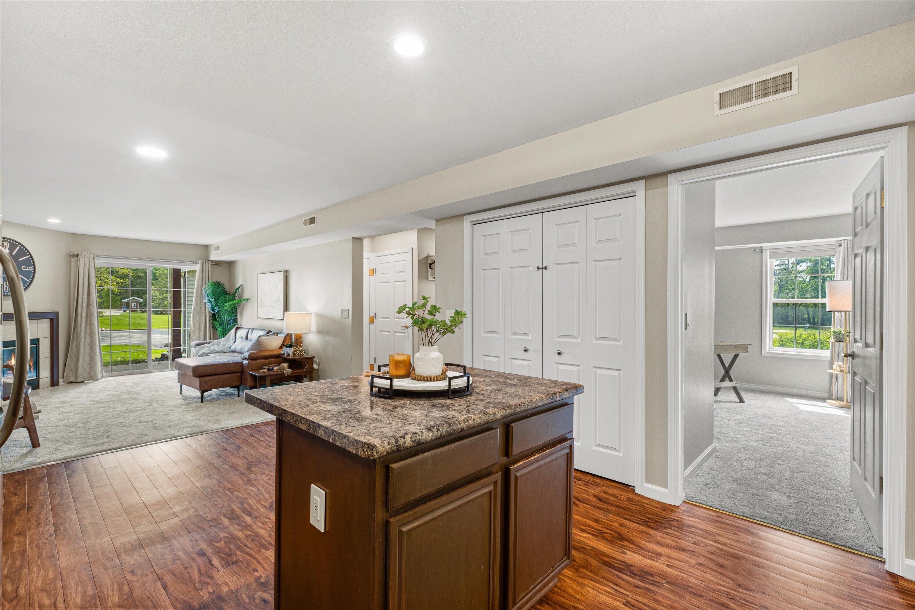 N17W26865 East Fieldhack Drive, Unit D Pewaukee, WI 53072 - Photo 9 of 19 11-0G8A0284