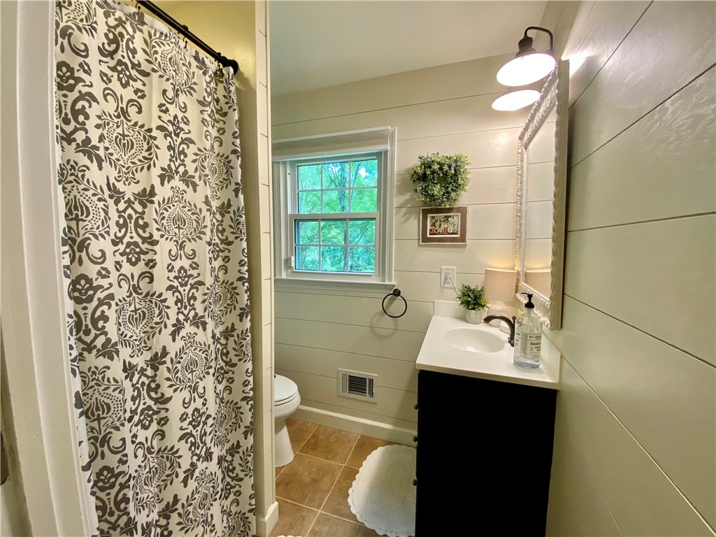 100 Vineyard Road Clemson, SC 29631 - Photo 23 of 47