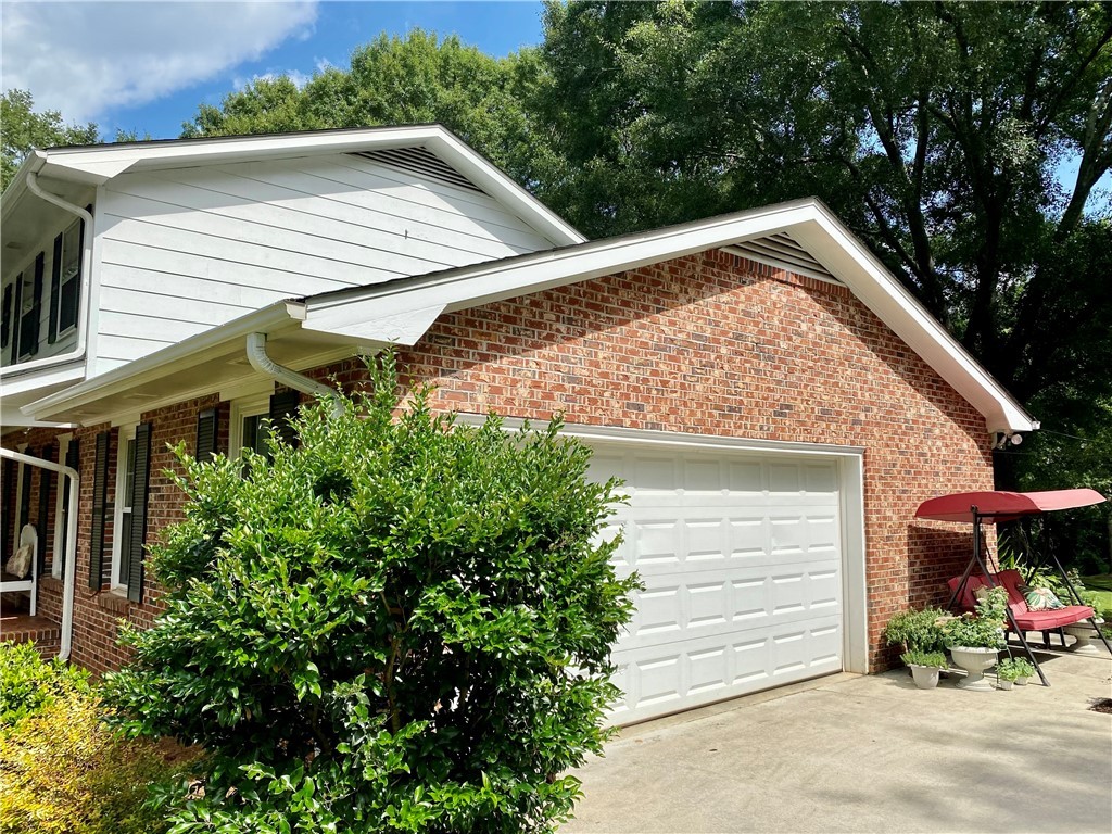 100 Vineyard Road Clemson, SC 29631 - Photo 44 of 47