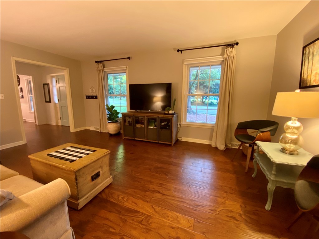 100 Vineyard Road Clemson, SC 29631 - Photo 7 of 47