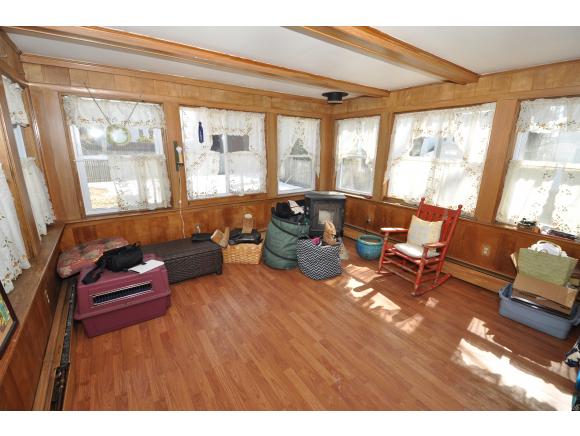 587 Maple Street Manchester, NH 03104 - Photo 8 of 11 Gallery Image 8