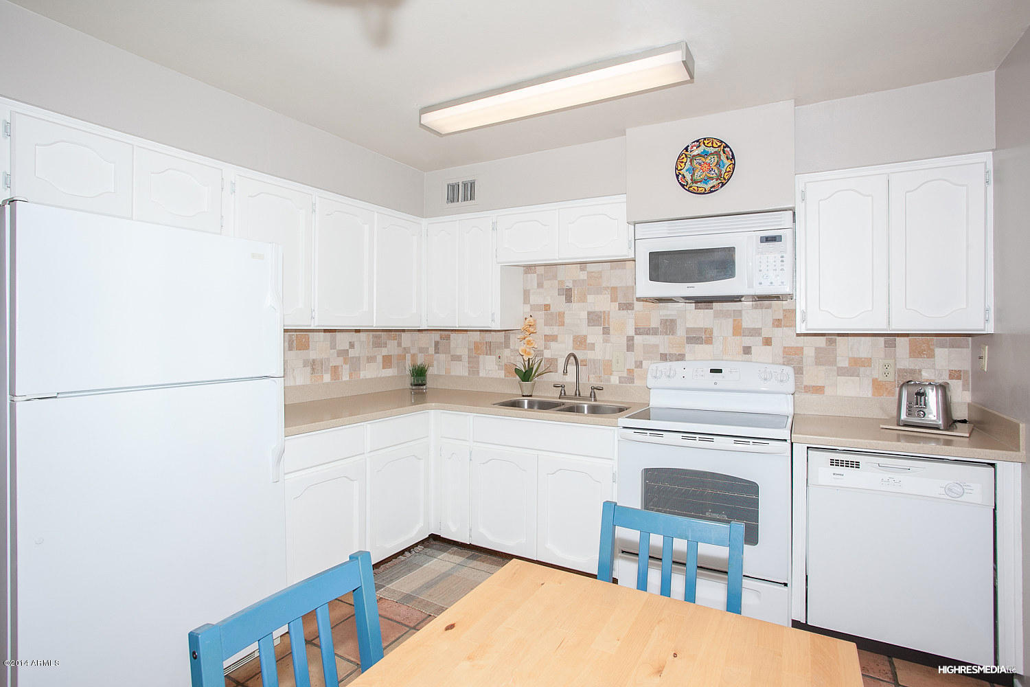 3031 South Rural Road, Unit 17 Tempe, AZ 85282 - Photo 19 of 25 Kitchen