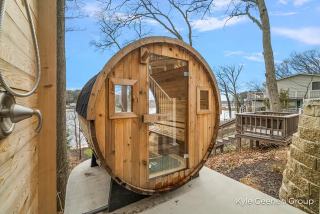 $1,685,000 | 6365 Waters Edge Lane, Saugatuck, MI 49453