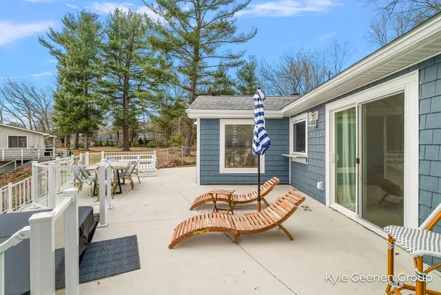 $1,685,000 | 6365 Waters Edge Lane, Saugatuck, MI 49453